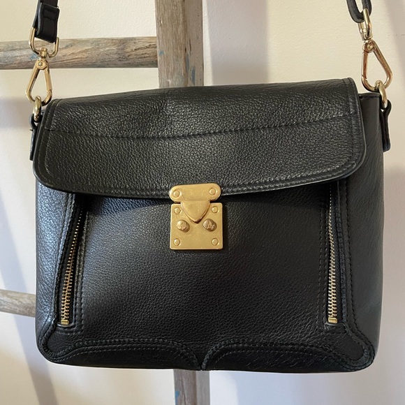 Black leather Danier shoulder purse - Picture 1 of 7